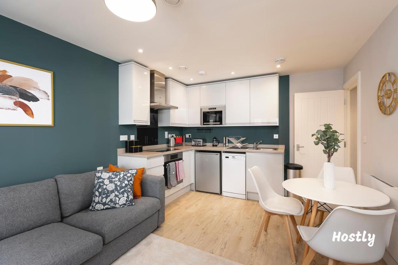 Wesley Gate Apartments - By Hostly Reading Dış mekan fotoğraf