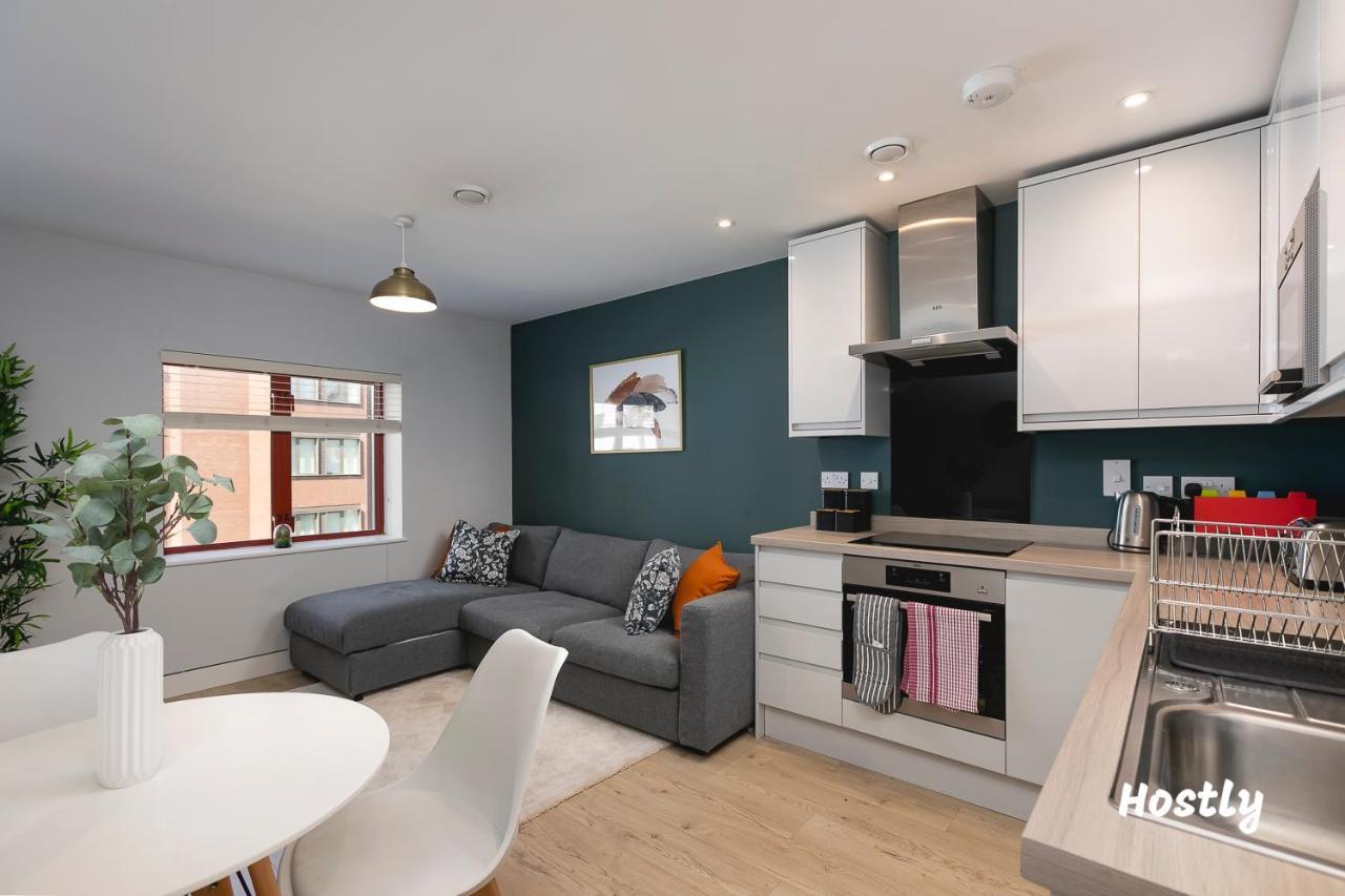 Wesley Gate Apartments - By Hostly Reading Dış mekan fotoğraf
