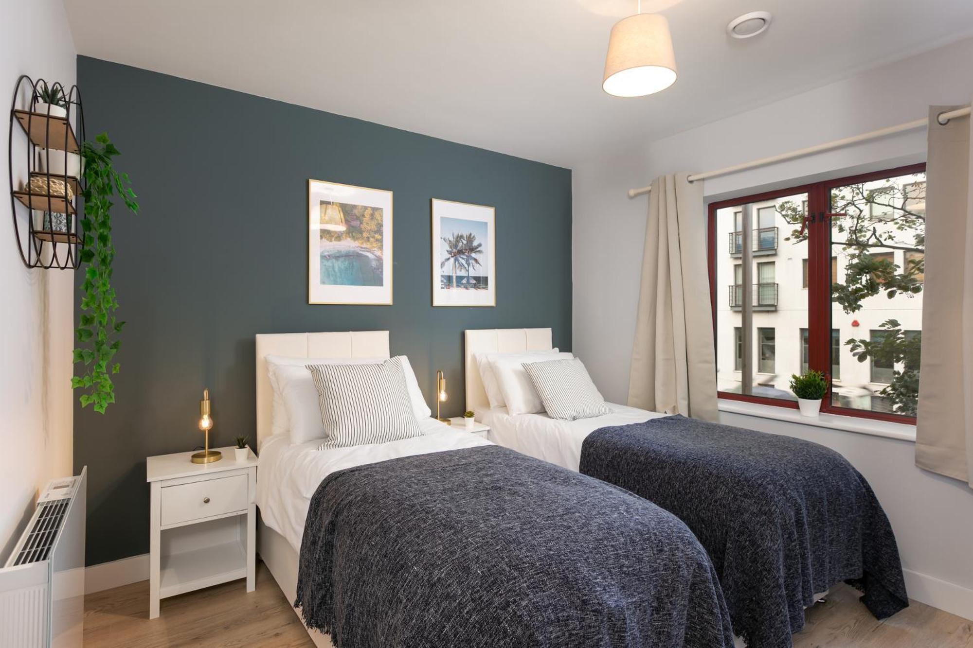 Wesley Gate Apartments - By Hostly Reading Dış mekan fotoğraf