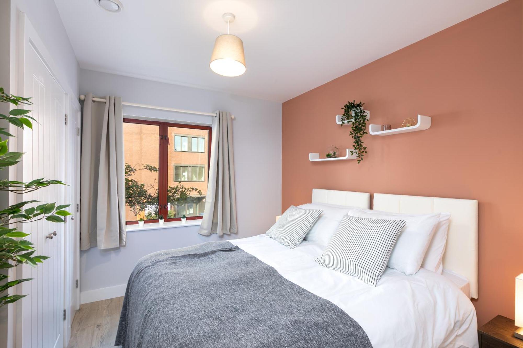 Wesley Gate Apartments - By Hostly Reading Dış mekan fotoğraf